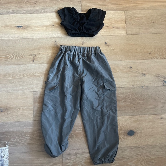 Kelle Medium Child Cap Sleeve Top and Balera GraMedium Child Hop Hop Cargo Pants - Picture 2 of 2